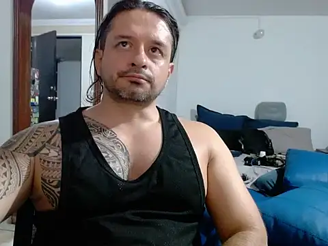 gonzzohunterr online show from May 26, 3:37 am