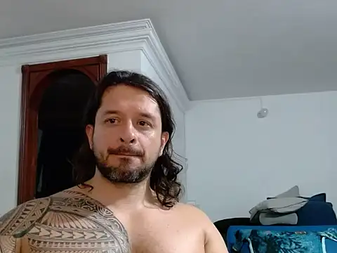 gonzzohunterr online show from May 6, 4:05 am