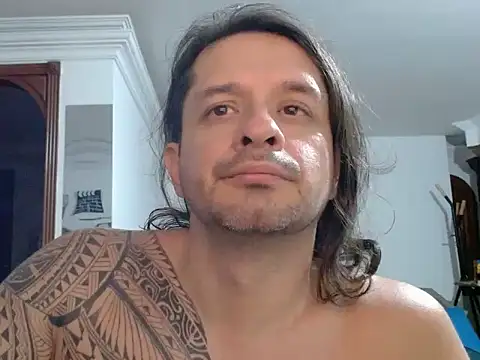 gonzzohunterr online show from June 15, 8:47 am