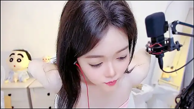 Snapshot of Cindy-dd chatting on June 4, 7:24 am Cindy-dd online show from June 4, 7:24 am