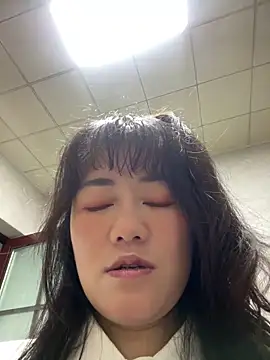 Molly-xiao online show from April 12, 1:20 am