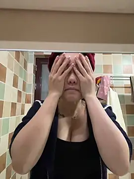 Molly-xiao online show from March 13, 12:04 am