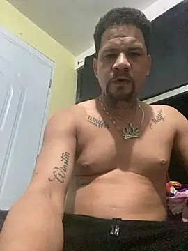 Snapshot of Dominicanobb chatting on February 20, 6:26 am Dominicanobb online show from February 20, 6:26 am