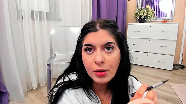 NayaNoirX online show from April 1, 4:58 am