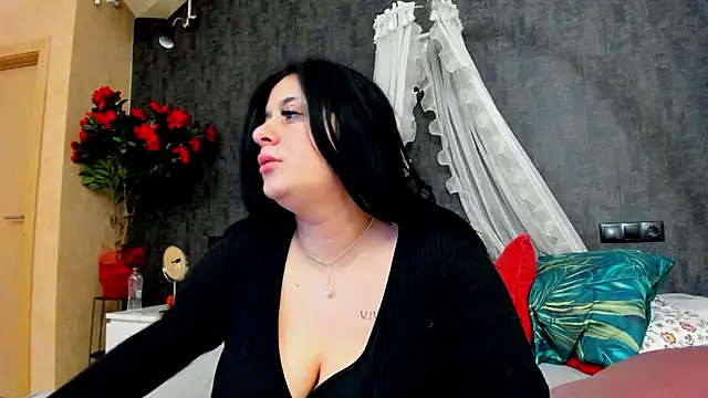 NayaNoirX online show from February 25, 8:41 pm