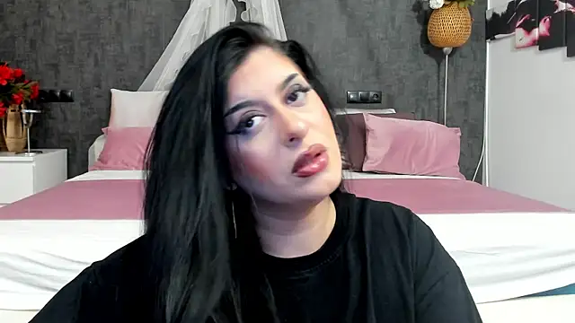 NayaNoirX online show from January 10, 8:04 pm