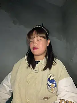 Wendy-2 online show from April 30, 2:13 pm