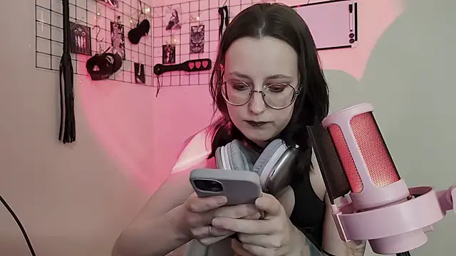 Snapshot of XXGoddessLXX chatting on January 9, 7:21 pm XXGoddessLXX online show from January 9, 7:21 pm