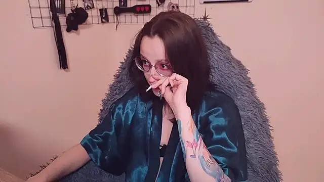 Snapshot of XXGoddessLXX chatting on February 8, 4:37 pm XXGoddessLXX online show from February 8, 4:37 pm