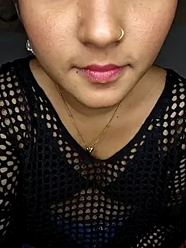 Snapshot of Saumyy chatting on February 13, 5:02 pm Saumyy online show from February 13, 5:02 pm