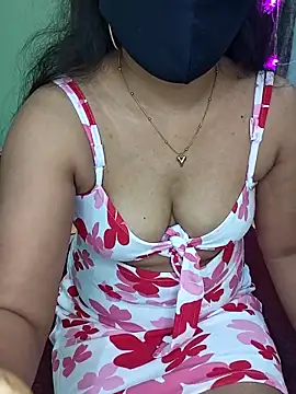 Snapshot of Saumyy chatting on February 26, 6:19 pm Saumyy online show from February 26, 6:19 pm