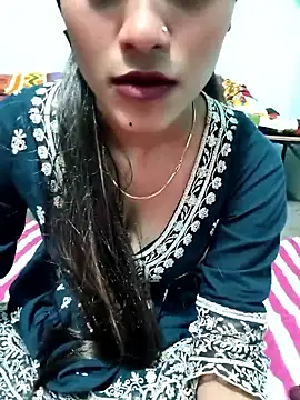 Yours-Zeenat online show from January 8, 6:08 am