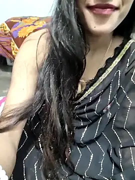 Yours-Zeenat online show from February 16, 9:13 pm