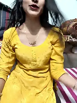 Yours-Zeenat online show from February 21, 9:33 am