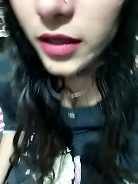 Yours-Zeenat online show from March 1, 10:15 am