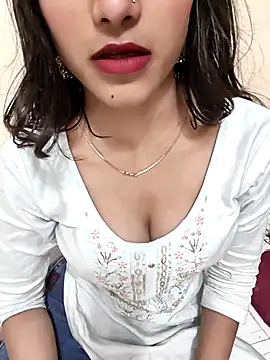 Snapshot of Yours-Zeenat chatting on April 18, 7:40 pm Yours-Zeenat online show from April 18, 7:40 pm