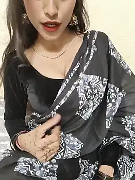 Snapshot of Yours-Zeenat chatting on June 2, 7:19 am Yours-Zeenat online show from June 2, 7:19 am