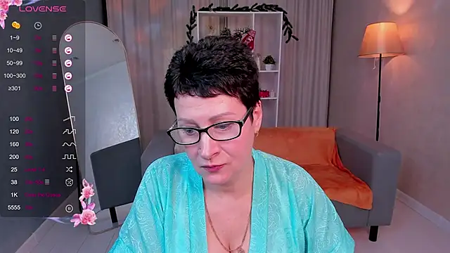 JennyMons online show from January 12, 10:00 am