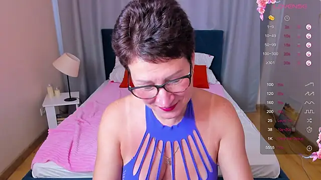Snapshot of JennyMons chatting on July 15, 7:26 am JennyMons online show from July 15, 7:26 am