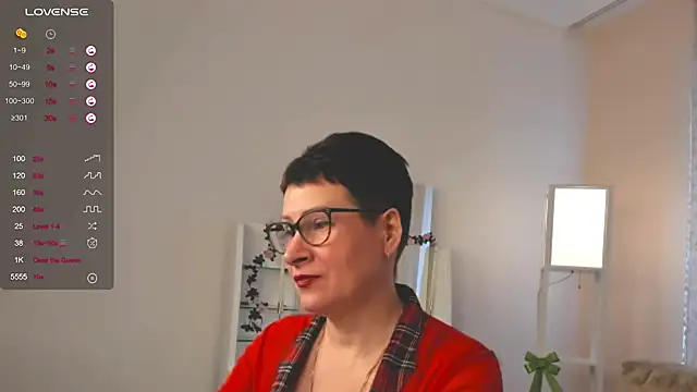 JennyMons online show from April 15, 8:42 am