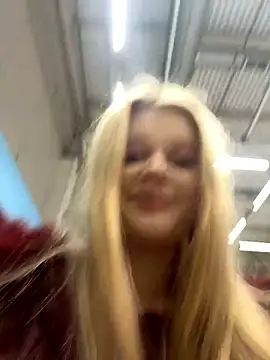 Snapshot of ann_ewu chatting on January 9, 6:48 pm ann ewu online show from January 9, 6:48 pm