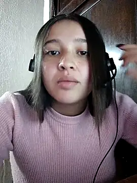 Laia  Evanss online show from February 11, 6:30 pm