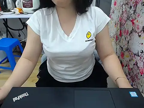 Coffee Milktea online show from February 6, 11:23 pm