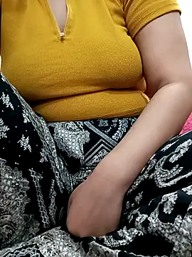 ShamaParvin online show from February 5, 2:57 pm