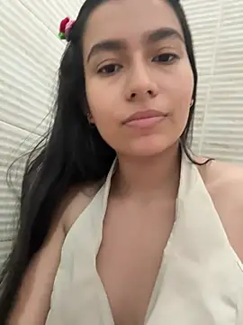 lila lain online show from April 14, 11:48 am