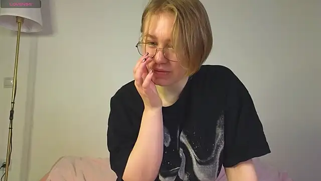 starsonthesky online show from January 8, 7:36 am