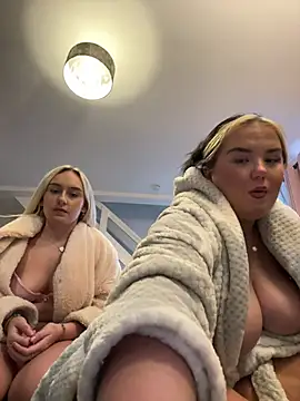 KatieCeexx online show from January 9, 2:46 pm