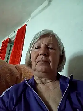 KlaudiaDarling online show from April 15, 2:21 pm