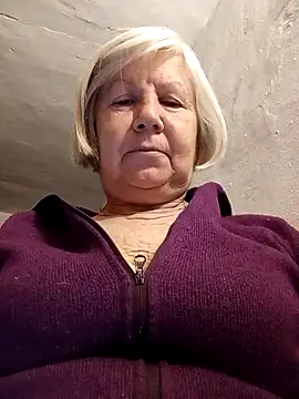 KlaudiaDarling online show from January 11, 3:02 am