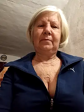 Snapshot of KlaudiaDarling chatting on January 31, 11:36 pm KlaudiaDarling online show from January 31, 11:36 pm