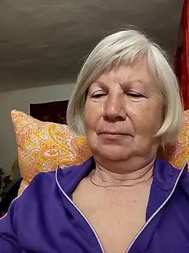 KlaudiaDarling online show from March 29, 7:04 pm