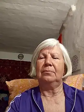 KlaudiaDarling online show from April 19, 6:21 pm