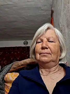 KlaudiaDarling online show from May 2, 2:28 am