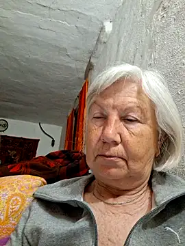 KlaudiaDarling online show from May 14, 9:12 pm