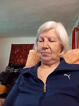 KlaudiaDarling online show from March 27, 6:22 am