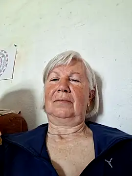 KlaudiaDarling online show from May 4, 8:06 am