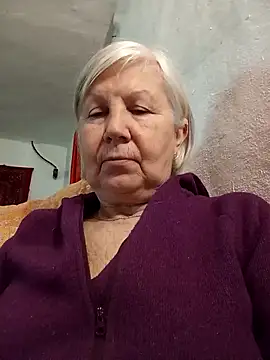 Snapshot of KlaudiaDarling chatting on February 20, 6:26 am KlaudiaDarling online show from February 20, 6:26 am