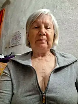 KlaudiaDarling online show from May 19, 5:53 pm