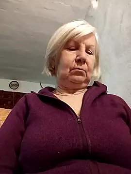 Snapshot of KlaudiaDarling chatting on February 16, 9:08 am KlaudiaDarling online show from February 16, 9:08 am