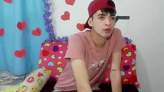 nico22love online show from February 19, 4:37 pm