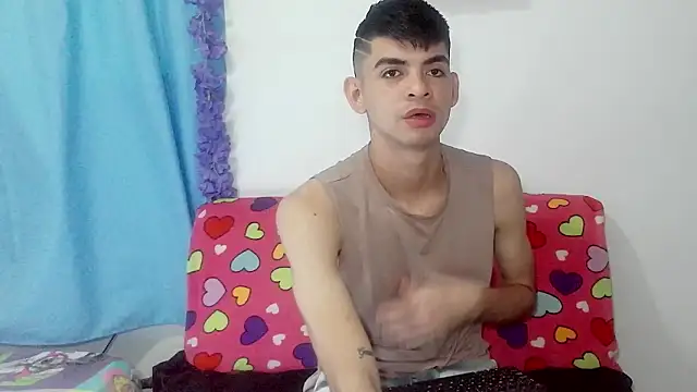 nico22love online show from February 7, 12:13 pm