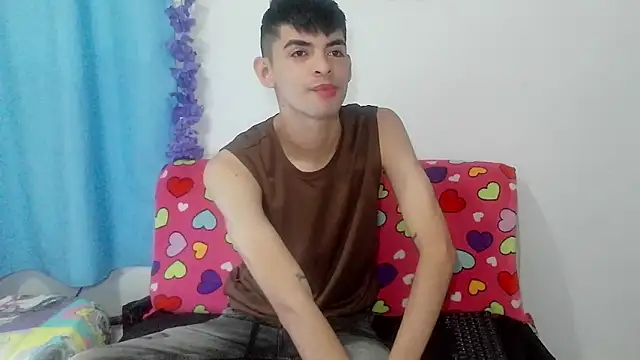 nico22love online show from February 11, 1:00 pm