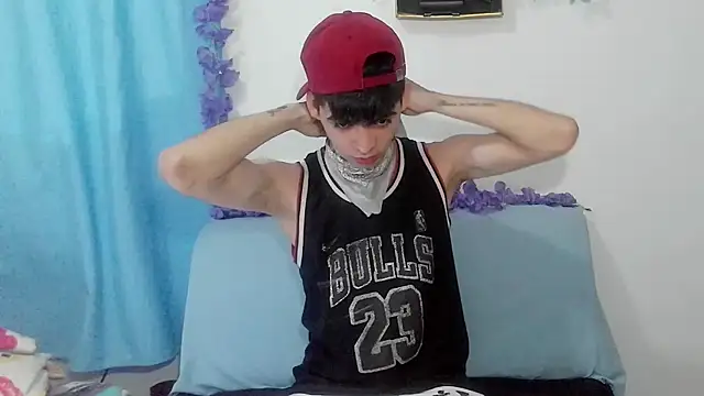 nico22love online show from February 22, 3:46 pm