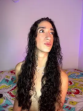 LunaDupont online show from January 13, 4:00 pm