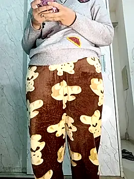 limaaktar0077000 online show from January 8, 4:35 pm