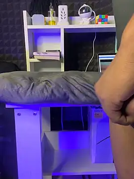 Snapshot of Shankkyyy chatting on February 10, 8:46 am Shankkyyy online show from February 10, 8:46 am